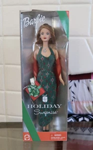 Barbie Navidad Sorpresa Vacaciones Vintage 2000 Y2K Muñeca Verde Nuevo en Caja Pelo Rojo - Imagen 1 de 5