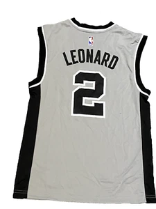*Réplica irregular de camiseta gris de los San Antonio Spurs Leonard #2 de la NBA para hombre pequeña - Imagen 1 de 3