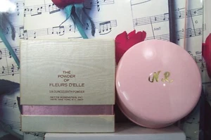 Fleurs D'Elle By Nettie Rosenstein 6.0 OZ. Dusting Powder. - Picture 1 of 1