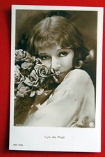 LYA DE PUTTI FLOWERS ROSES BOUQUET 1920’ VINTAGE POSTCARD ROSS 3494/1