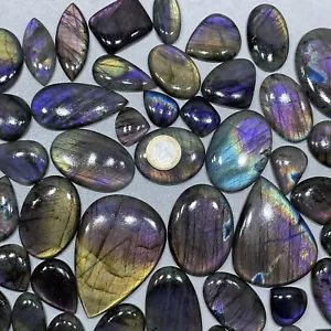 Pietra preziosa viola labradorite naturale sciolta unica cabochon - Foto 1 di 6