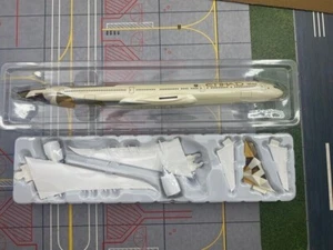 1:200 39CM Hogan ETIHAD BOEING 777-9X Passenger Airplane ABS Plastic Plane Model - Picture 1 of 1