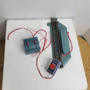 Vintage HO Scale Tyco Prestomatic Activated Track Section and Controller HK  - Picture 1 of 5