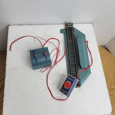Vintage HO Scale Tyco Prestomatic Activated Track Section and Controller HK  - Image 1 of 4