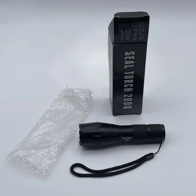 SEAL Torch 2000 Torcia LED Tattica Nera XML-T6 Luce Zoomabile NUOVO - Immagine 1 di 4