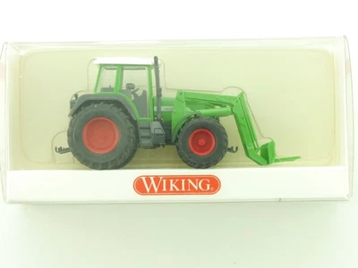 Wiking 3773931 Fendt Favorit Tractor Front Fork Adjusters Mint! Boxed 1705-23-13 - Image 1 of 2