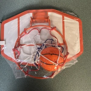 Bullseye’s Playground Basketball Hoop Game Memo Board w/Marker & Eraser - NEW - Picture 1 of 2