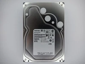 Toshiba MG04ACA400N 4TB 3.5" Desktop Hard Drive SATA - Afbeelding 1 van 2