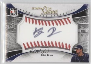 2011 ITG Heroes and Prospects Between the Seams Red Stitch /30 Kyle Blair Auto