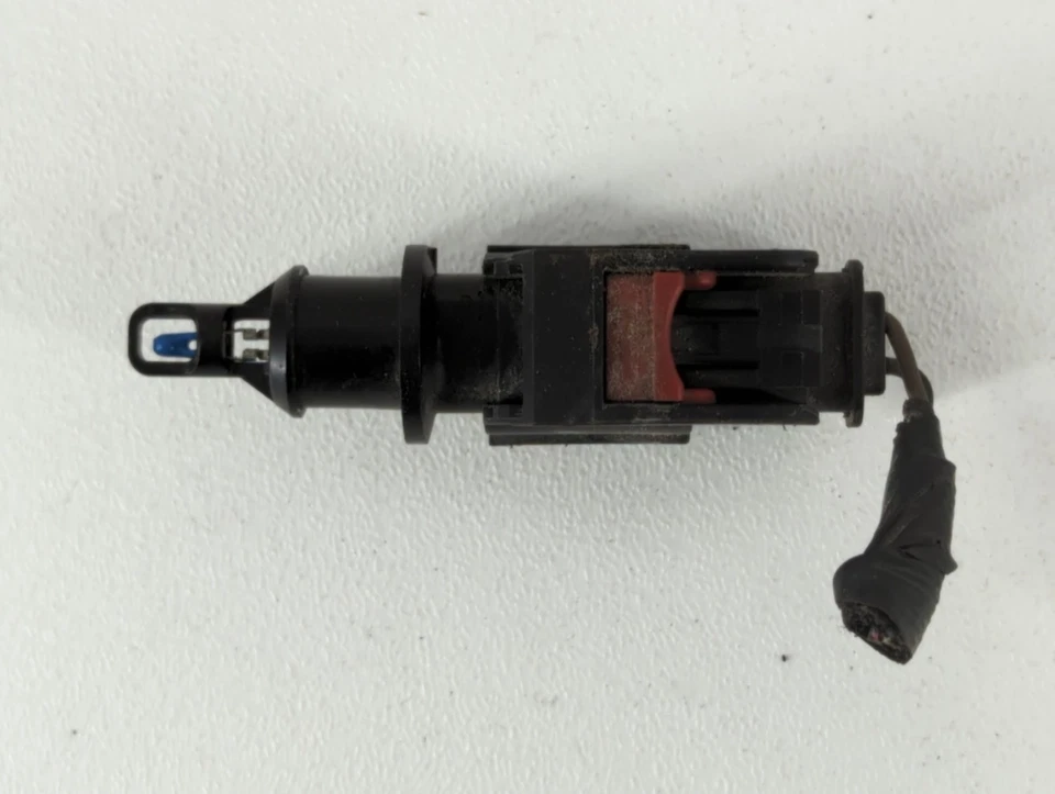 2013-2020 Ford Fusion Mass Air Flow Meter Maf XJN8A - Image 1 of 4