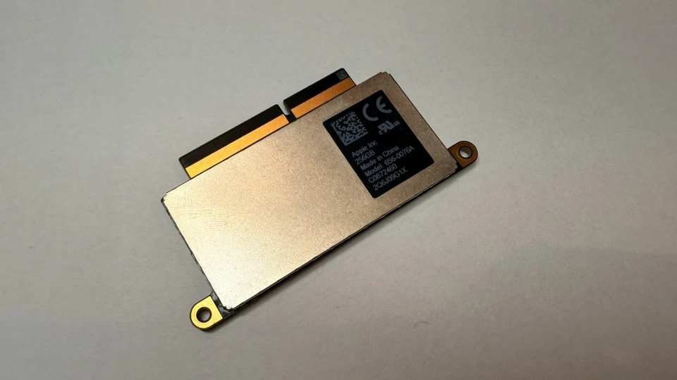 Genuine Apple 256GB SSD 656-0076B 656-0076A For A1708 MacBook Pro 13" Mid 2017 - Image 1 of 1