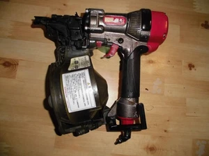 Max High-Pressure Nailer HN65CG - Picture 1 of 3