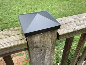 Paquete de 16 tapas piramidales de aluminio marrón para 4x4 postes de valla cubierta buzón - Imagen 1 de 4