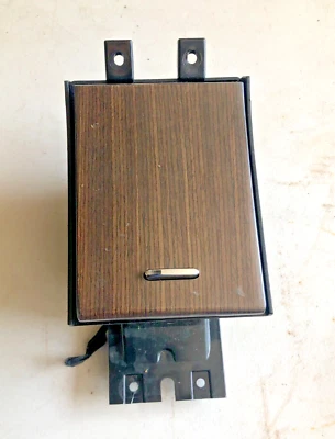 Jaguar XF XFR XFR-S 2009 A 2015 - consola central cenicero compartimento encendedor Foto 1 de 4