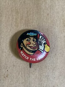 Pin de colección pinback CHEVROLET Watch The Leader eslogan banda líder - Imagen 1 de 2