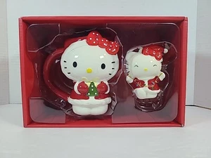 Blue Sky Clayworks Hello Kitty rot & weiß Weihnachten Kleid Tasse & Figur Set - Bild 1 von 6