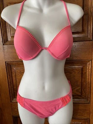 Victoria's Secret Rosa Caliente 2 Piezas Crochet Espalda Corredora Cheeky Bikini Traje de Baño, 36B/L Foto 1 de 4