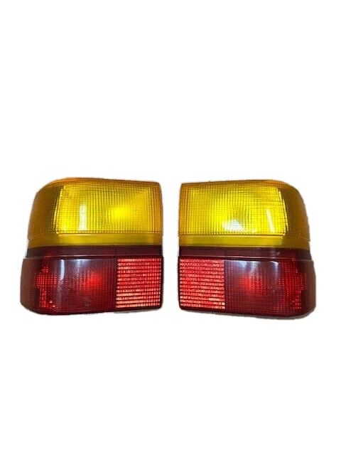 Audi 100, 200. Комплект задних фонарей 1983-1990 с держателем лампы - Изображение 1 из 4