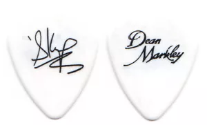 BRITNEY SPEARS Guitar Pick : 2000s Tour Skip Dorsey White Signature - Picture 1 of 1
