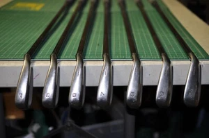 RH Wilson Deep Red 4i-9i,PW Fat Shaft Stiff flex graphite-7i 37.25" #W264 - Picture 1 of 22
