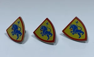 LEGO Vintage Light Grey Shields (3PCS) From Set 6080 6067 Lion Knights Castle - Picture 1 of 2