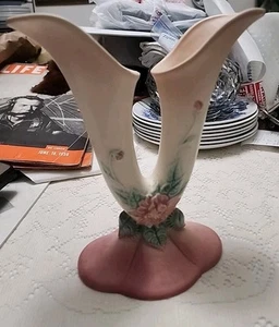 Vtg Hull Pottery Double Wedding Bud Vase W-15 Pink Green Cream Double Sided - Picture 1 of 9