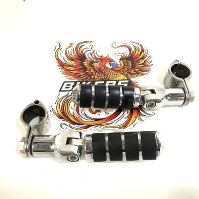 Clavijas de carretera Kuryakyn de 1,25" Foto 1 de 4