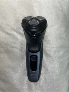 Philips Norelco Men's Electric Shaver 3500 Wet&Dry ,S3212/82 - SHIPS FAST - Picture 1 of 6