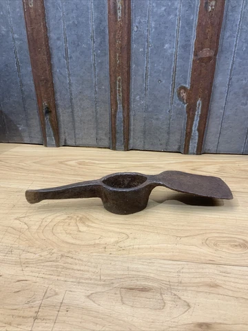 Antique, Vintage Pickax￼e Grub Hoe Head only, "Rustic"salvage Repurpose Decor￼ Cover