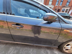 Ford Mondeo Titanium X Sport 2010 2L gasolina automático 5 puertas familiar puerta del conductor gris - Imagen 1 de 3