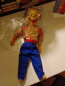 Vintage Ideal Howdy Doody Ventriloquist Doll -With string 1950's Great Condition - Picture 1 of 2