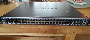 Netgear M5300-52G3 52port switch - with 1x 10Gbps stacking module - Photo 1/5