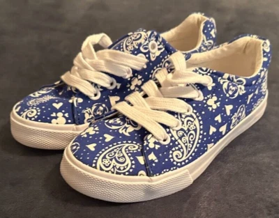 Tenis de lona con cordones azules para niñas Minnie Mouse de los parques de Disney talla 3 - Raras Foto 1 de 4