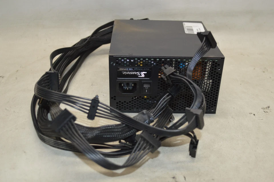 Seasonic Platinum 860 Watt 80+ Plus ATX SS-860XP Power Supply PSU - Image 1 of 4