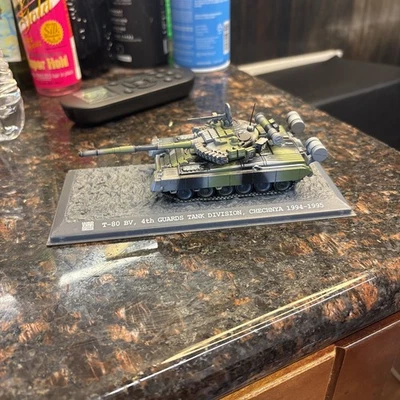 Vintage War Master T-80 BV 4th Guards Tank Division Model Chechnya 1994-1995 - Image 1 of 4