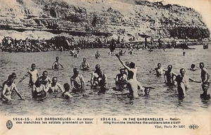 Turquía - Primera Guerra Mundial - Soldados bañándose en los Dardanelos - Çanakkale BoGazı - Imagen 1 de 2