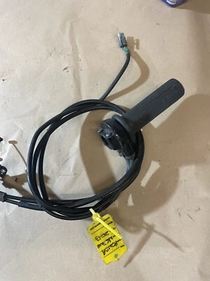 Honda NC700 NC 700 X TWIST 2013, agarre, cables de aceleración Foto 1 de 4