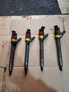 2010-2016 KIA SPORTAGE HYUNDAI IX35 2.0 CRDI DIESEL FUEL INJECTOR 33800-2F300 - Picture 1 of 3