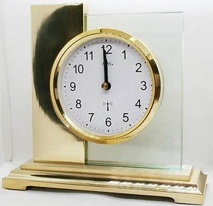 ✅ AMS 5141 Tischuhr Funk goldfarbig eckig modern Metall mit Glas Funktischuhr ✅ - Bild 1 von 2