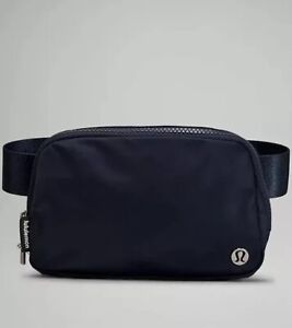 NWT 🍋 Lululemon 🍋 Everywhere Belt Bag True Navy, Fanny Pack, purse, TRNV