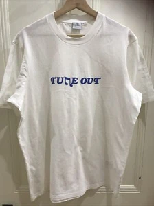 Mens White Cotton On T-Shirt 'Tune Out' Logo T-Bar Brand Cotton Size XL Unworn - Picture 1 of 3