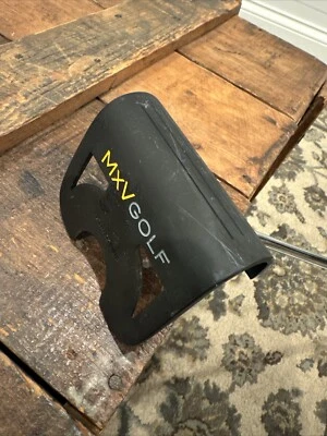 MXV Golf MXV1 Center Strike Forward Press Lie Angle 70* Patented Putter RH 34” - Image 1 of 4