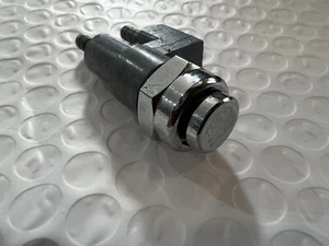 TRICO  900255-c PUSH BUTTON CONTROL VALVE WASHER JET - X77680 NOS Jaguar Etc - Picture 1 of 3