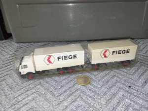 XX147 Wiking modello pubblicitario H0 1:87 Mercedes Benz SK "Fiege" camion pianale di ricambio - Foto 1 di 9