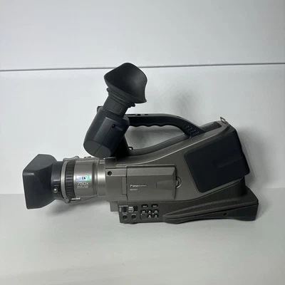 Panasonic AG-DVC7 DVC7P Professional Mini DV Camcorder Untested No Charger - Image 1 of 4