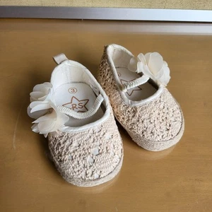 Rising Star Stiff Shoes Baby Girl 9-12 Months Off White Crochet Lace Flower Boho - Picture 1 of 9
