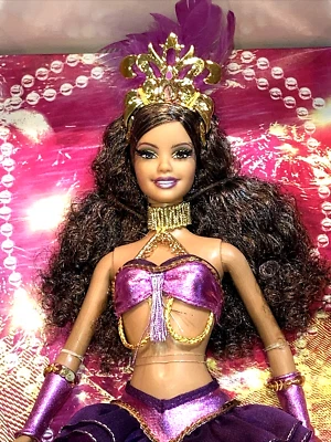 Barbie Etiqueta Rosa Festivales del Mundo Muñeca Carnaval Mattel J0927 NRFB Nueva Foto 1 de 4
