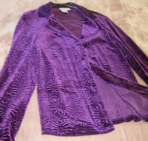 "BEAUTIFUL PURPLE JACKET/BLOUSE  SIZE X-SMALL" VERY SOFT AND COZY! SALE PRICED! - Picture 1 of 11