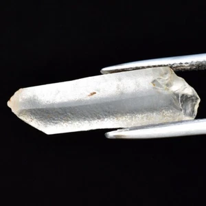 Pietra preziosa 14,94 ct 28,2 x 9,3 mm cristallo grezzo quarzo bianco naturale, Brasile - Foto 1 di 5