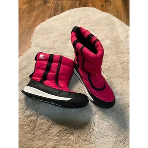Botas Sorel Niños Talla 13 Rosa Negro Blanco Hinchado Medio Invierno Impermeables - Imagen 1 de 11
